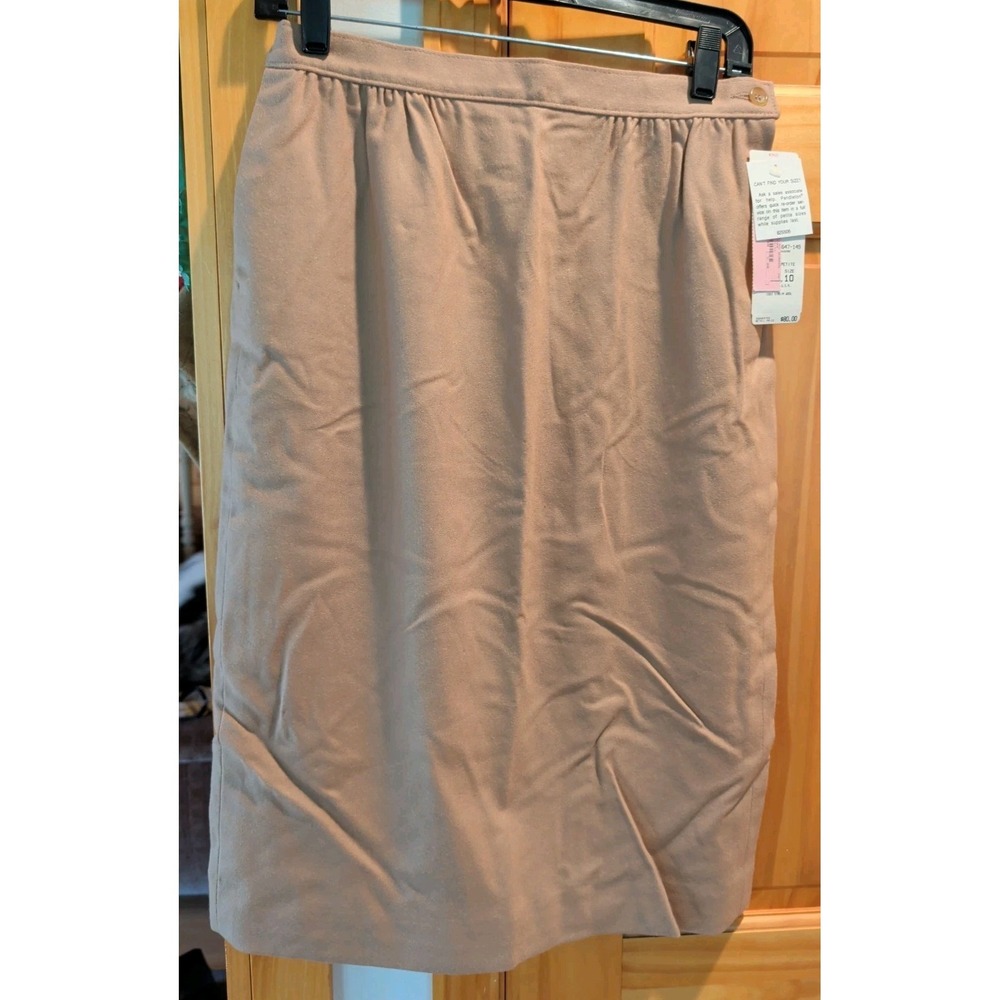 NWT New Vintage Pendleton Authentic 100% Virgin Wool Skirt,‎ Size 10 Khaki Color